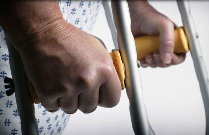 Color_Injury_Crutches Color_Injury_Crutches